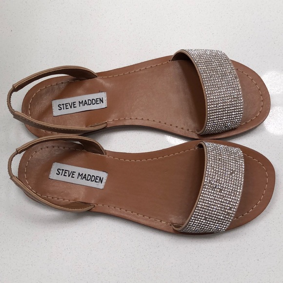 Steve Madden Shoes - Brand new Steve Madden Sandals size 6.5